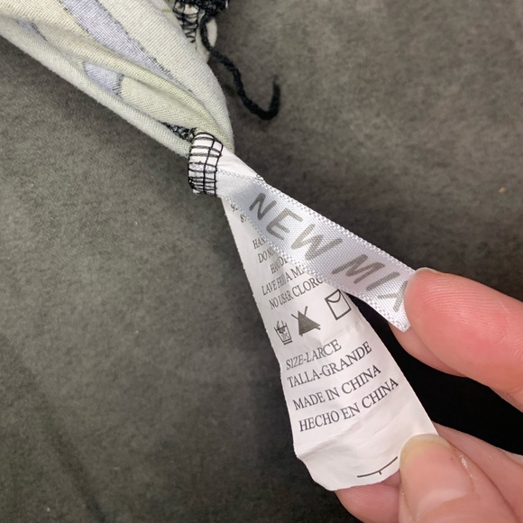 Women’s Army Track Shorts - Picture 4 of 4